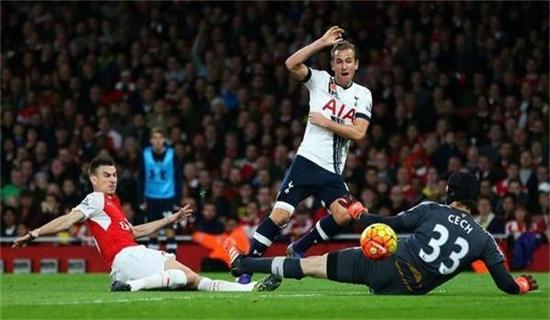 姆巴佩以他 姆巴佩以他